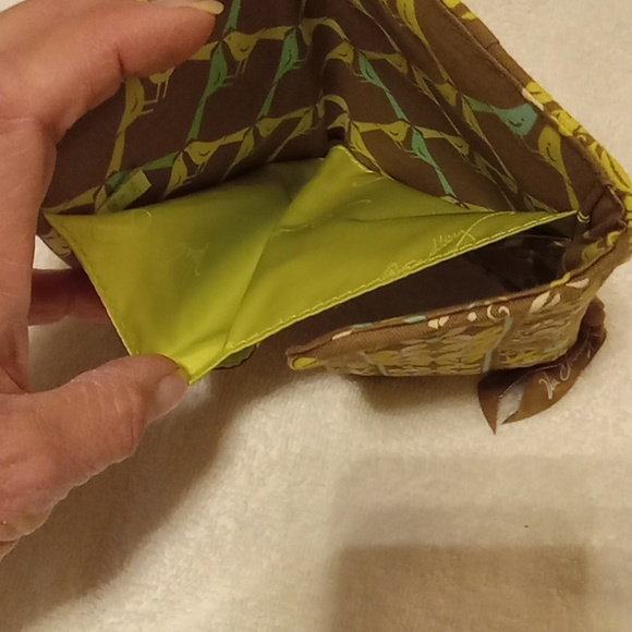 Vera Bradley Compact Taxi Brown and Green Floral Wallet Sittin In Tree Pattern - Picture 6 of 6